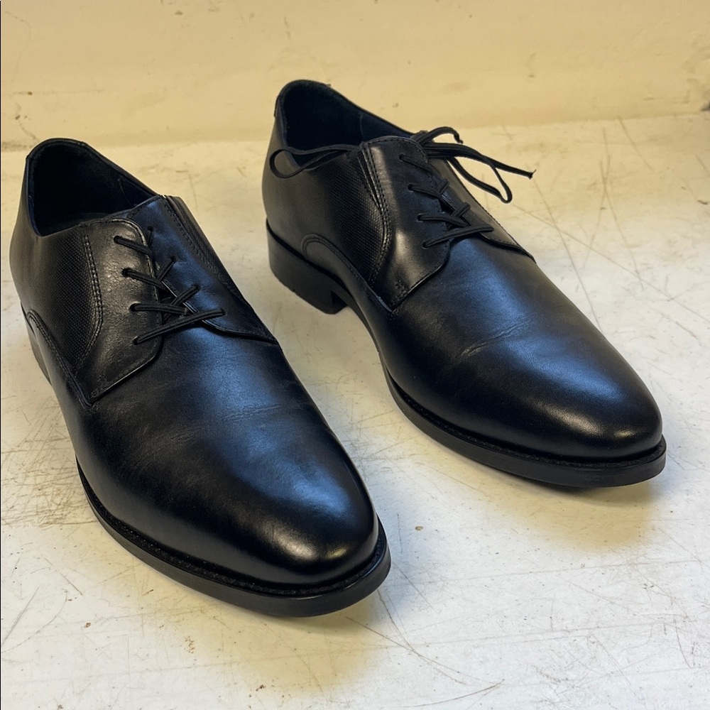 Johnston & Murphy Black Leather Derby Shoes